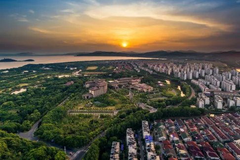 Why High-Rise Living is the Future of Real Estate in Ahmedabad